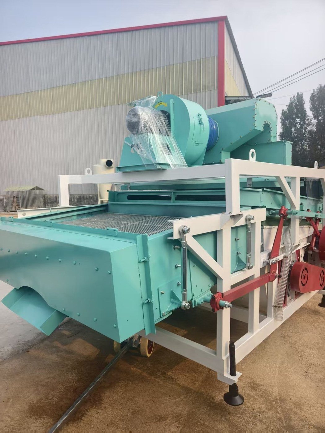 Single-Deck Gravity Separator for Grain & Seed
