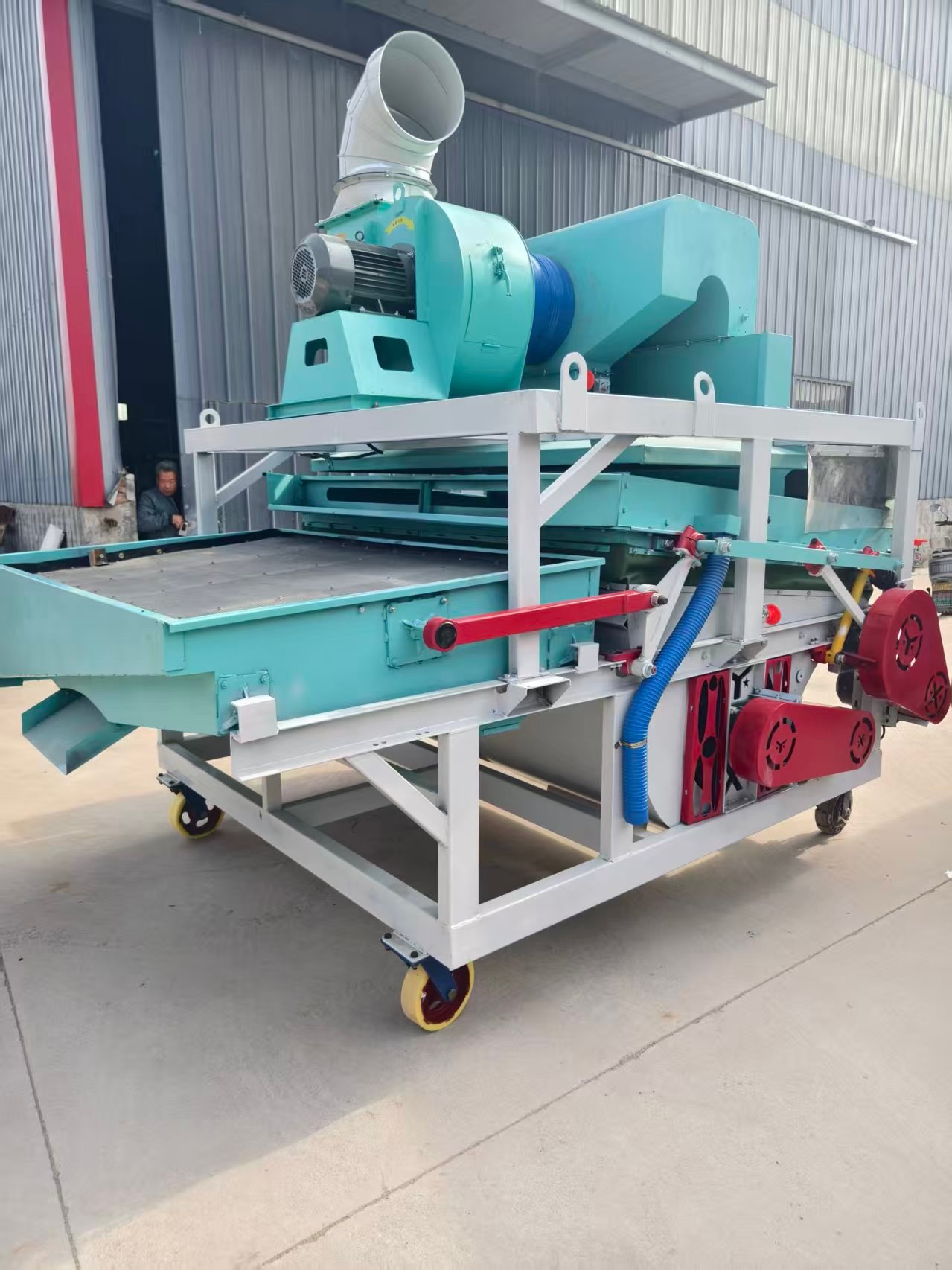 Single-Deck Gravity Separator for Grain & Seed
