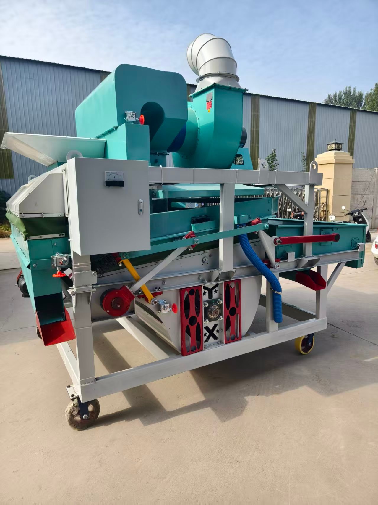 Single-Deck Gravity Separator for Grain & Seed